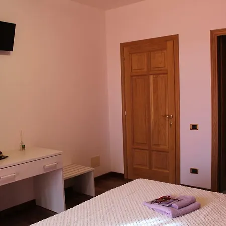 Il Mandorlo 3* Чивитанова-Альта